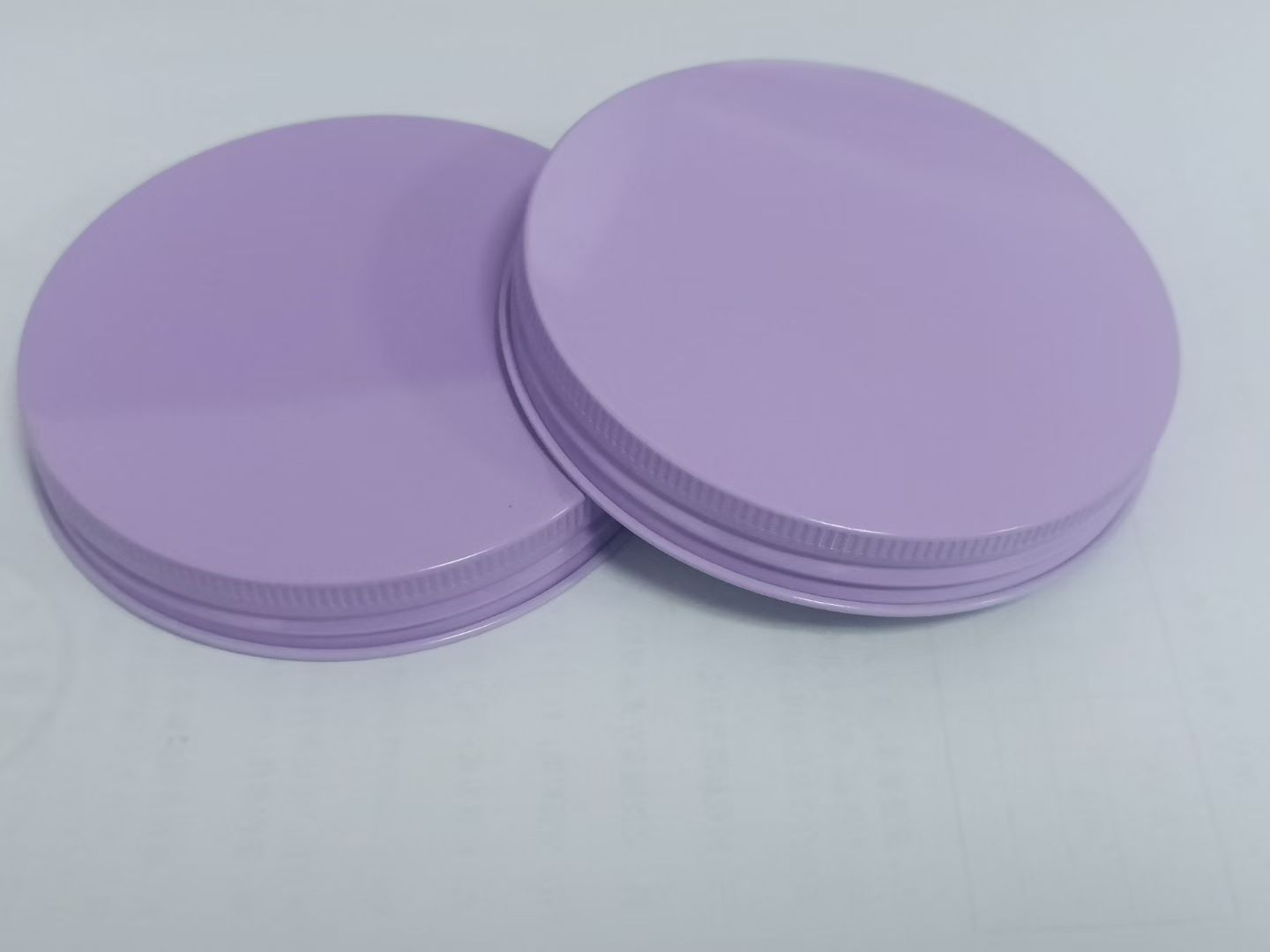 Custom aluminum box lids