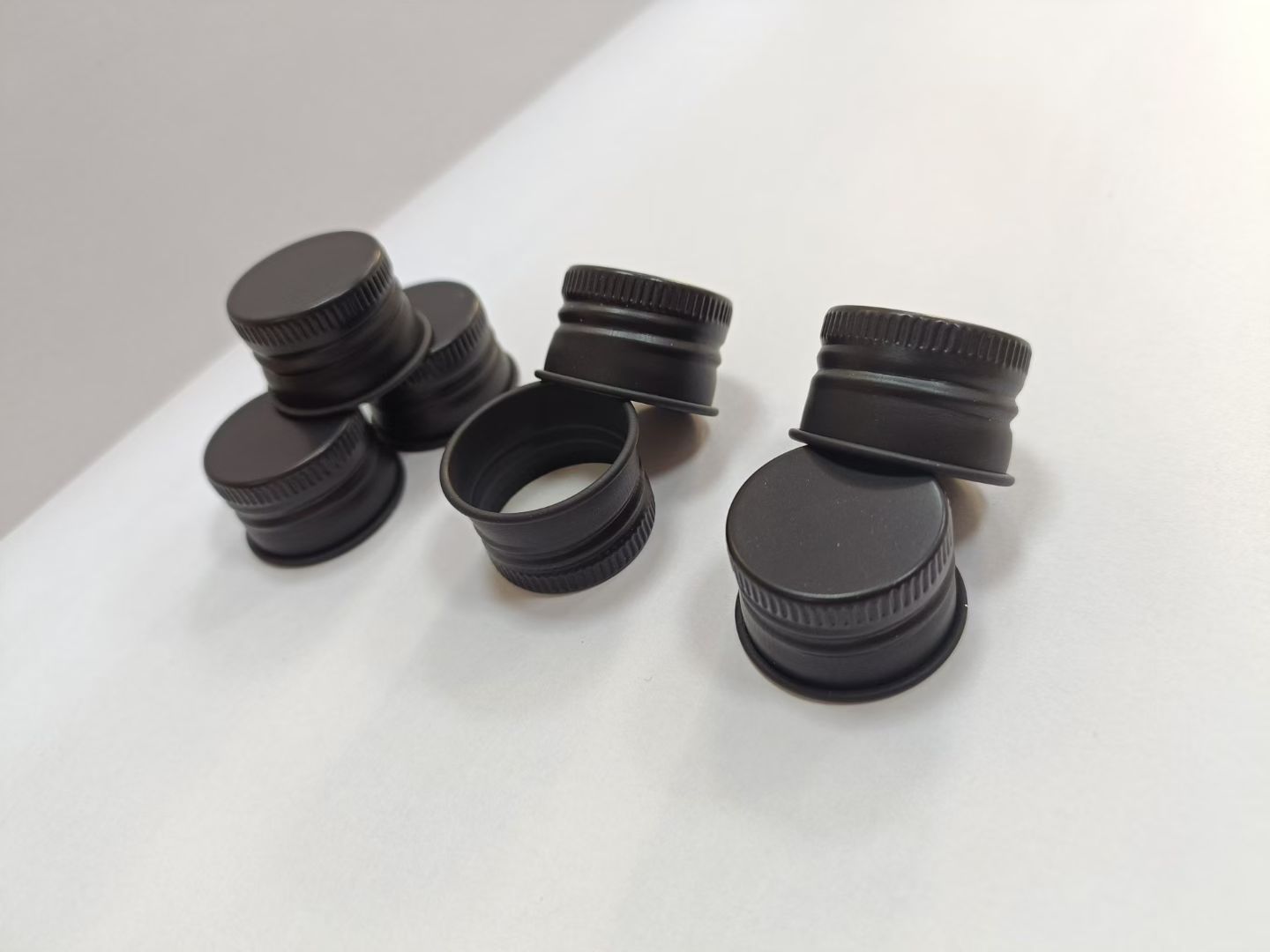 Custom colored aluminum bottle caps